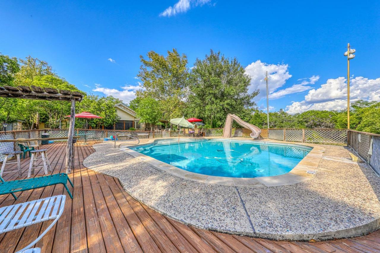 Bumblebee Lodge Ingram Екстер'єр фото